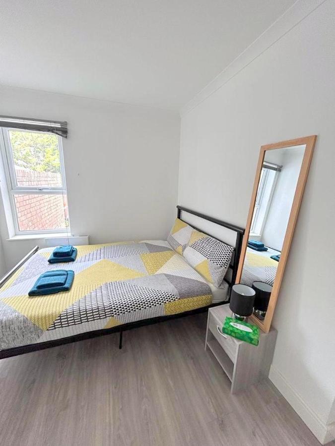 New Florence Rooms Mitcham Esterno foto