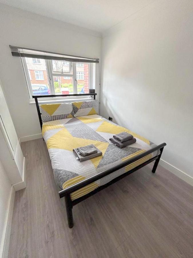 New Florence Rooms Mitcham Esterno foto